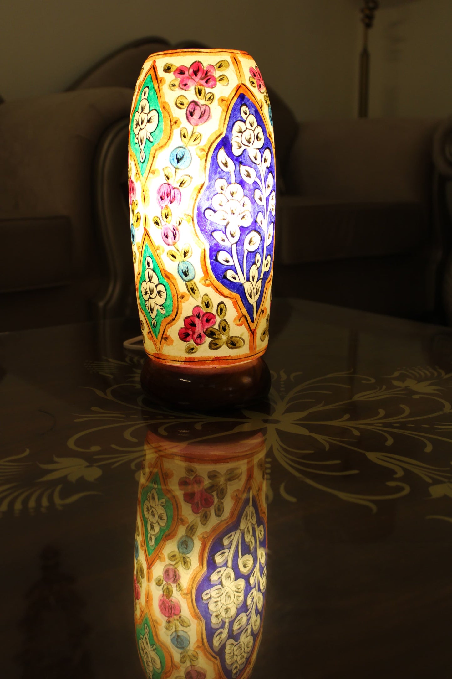 Bottle Style Came Skin Lamp